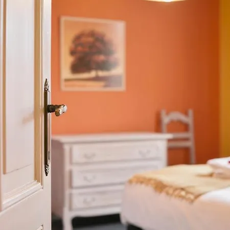 Spacious And Romantic Town-House In Old Village Of Nieuwpoort Feriehus *