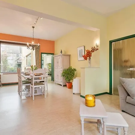 Spacious And Romantic Town-House In Old Village Of Nieuwpoort Hébergement de vacances Nieuport